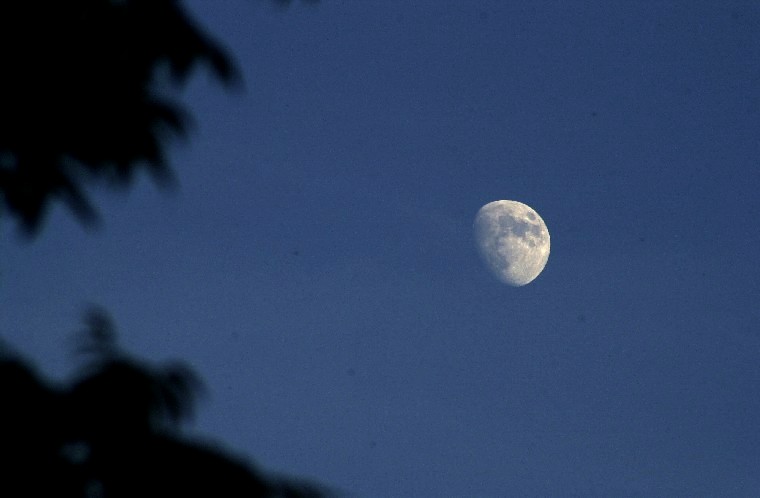 Moon072912 (42k image)