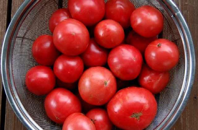 Tomato0831 (79k image)